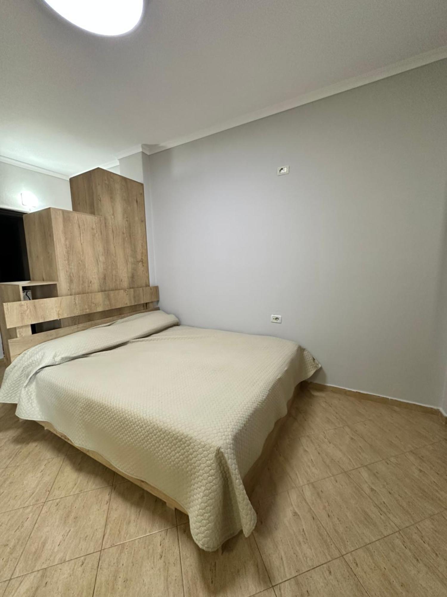 Roses Place Appartement *